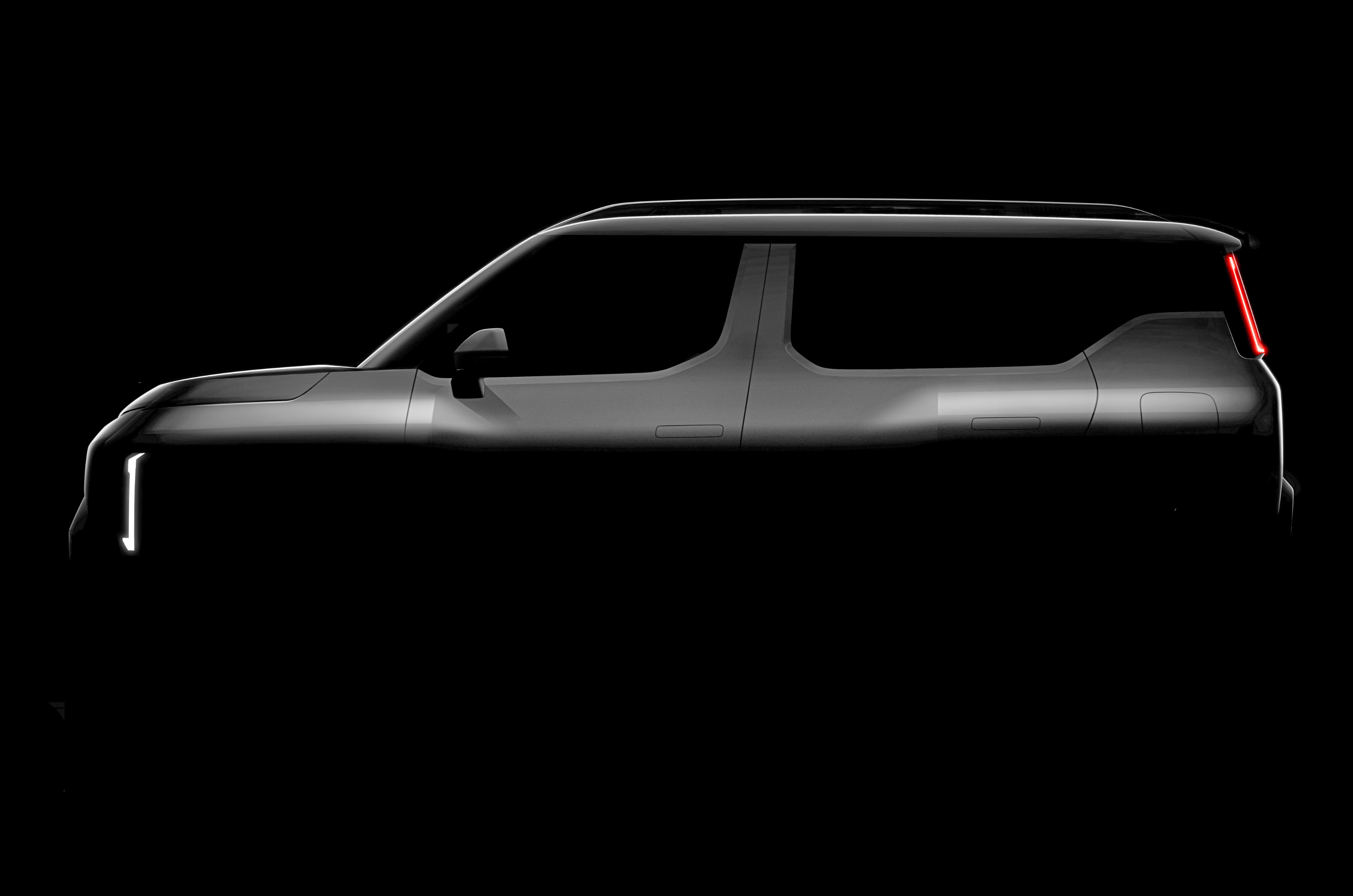 Kia compact SUV teased 